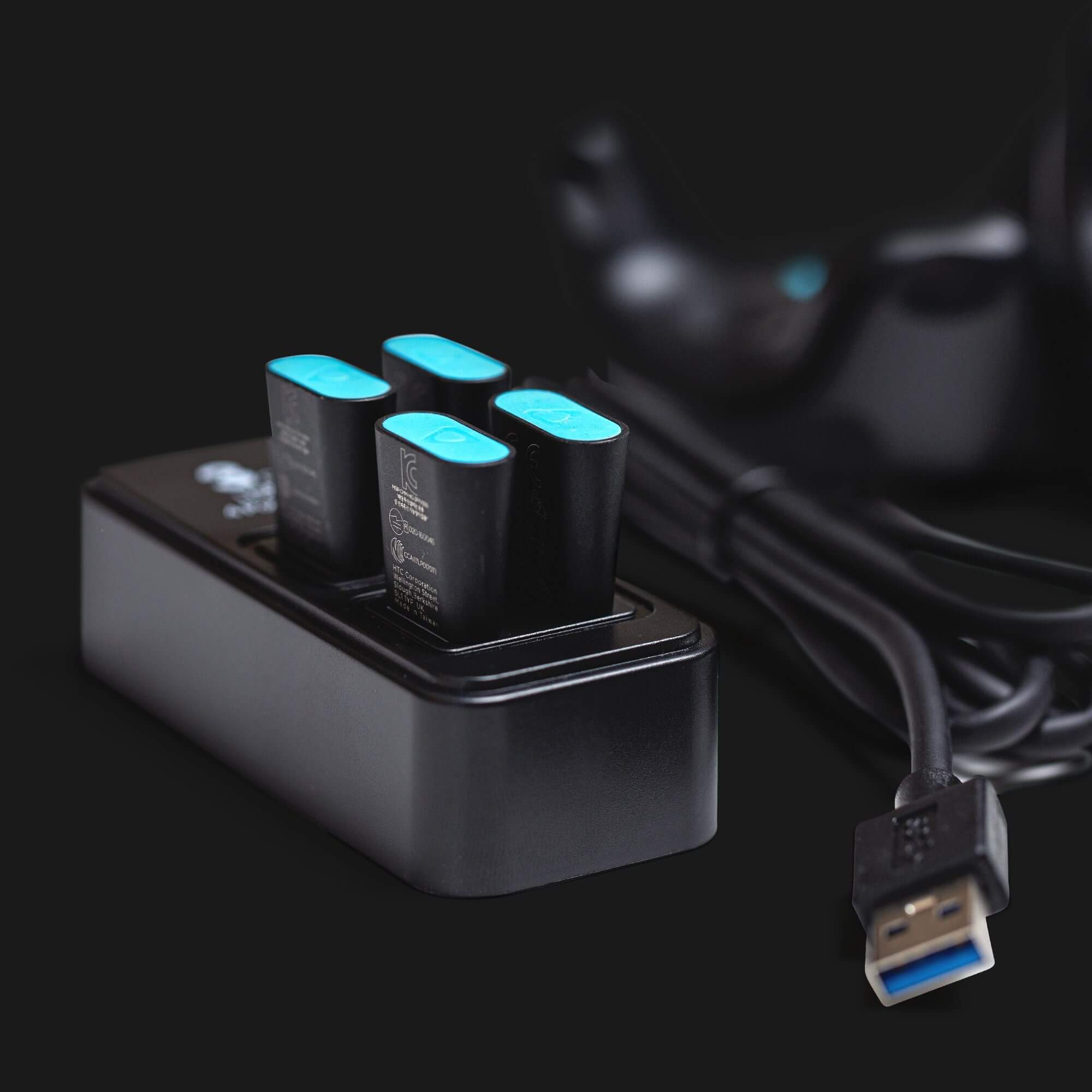 4-Port USB Hub VIVE Tracker dongles | Rebuff Reality